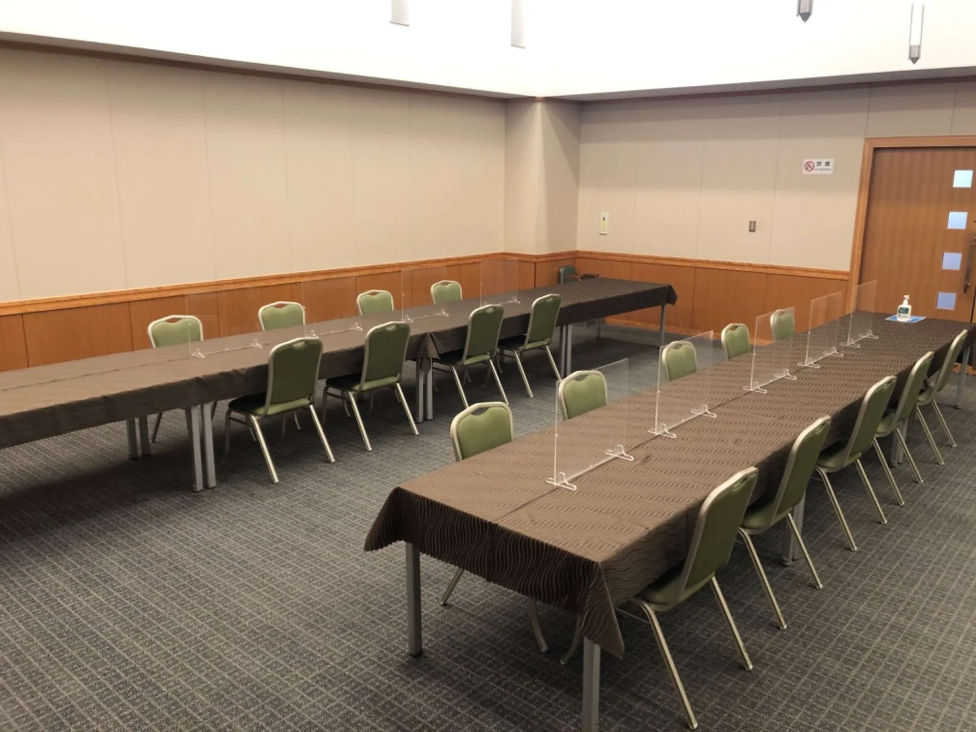 アクリル板